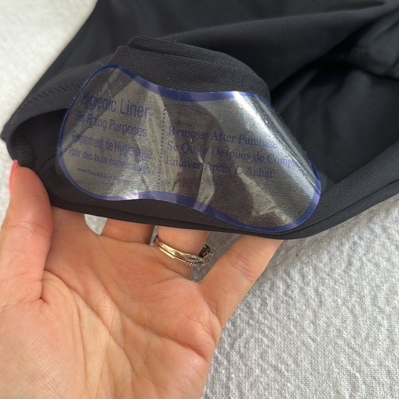 MELISSA ODABASH KOS BLACK SWIMSUIT, SIZE 6US, $265 - Picture 12 of 12